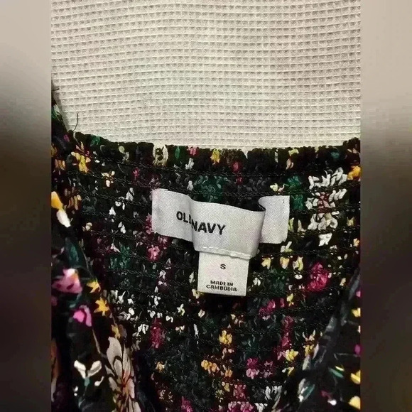 Old Navy Floral Print Ruffle Strap Dress - Picture 5 of 7